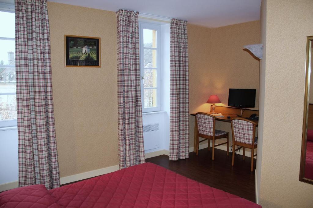 ホテル Logis Des Trois Maures Couches 部屋 写真